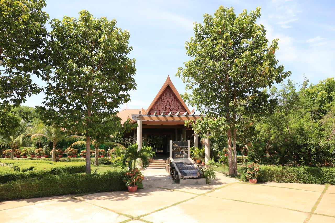 Samrith Hotel Kâmpóng Thum Bagian luar foto