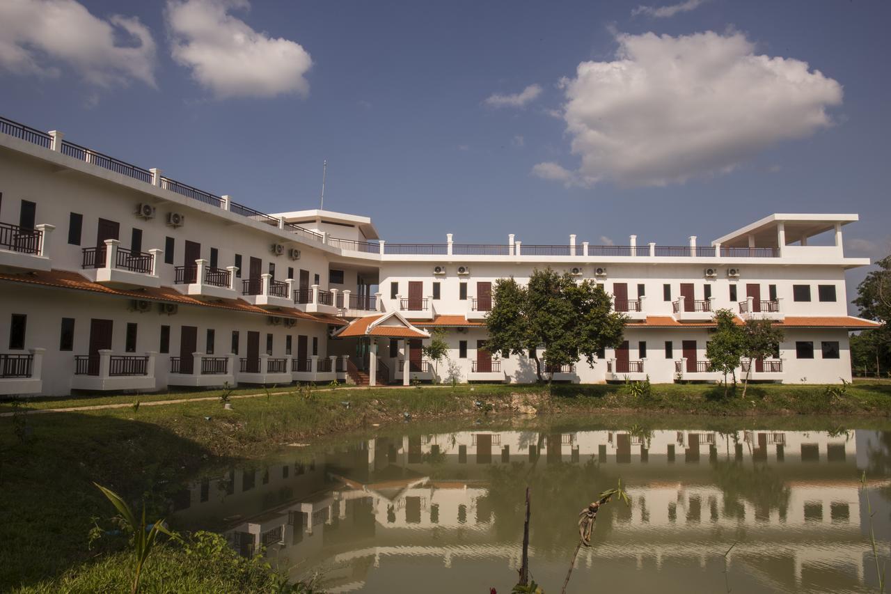 Samrith Hotel Kâmpóng Thum Bagian luar foto